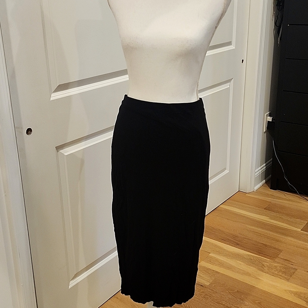 Vince Camuto Medium Black Stretch Pencil Skirt
